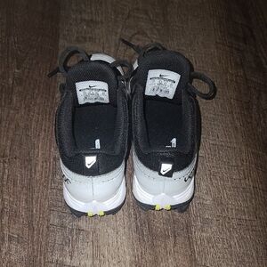 Nike Black and White Sneakers Athletic Design